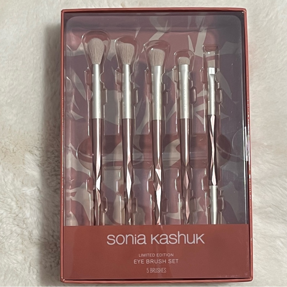 Sonia Kashuk Bundle Large Travel Toiletry Bag And Limited Edition Eye Brush Set - Picture 10 of 11
